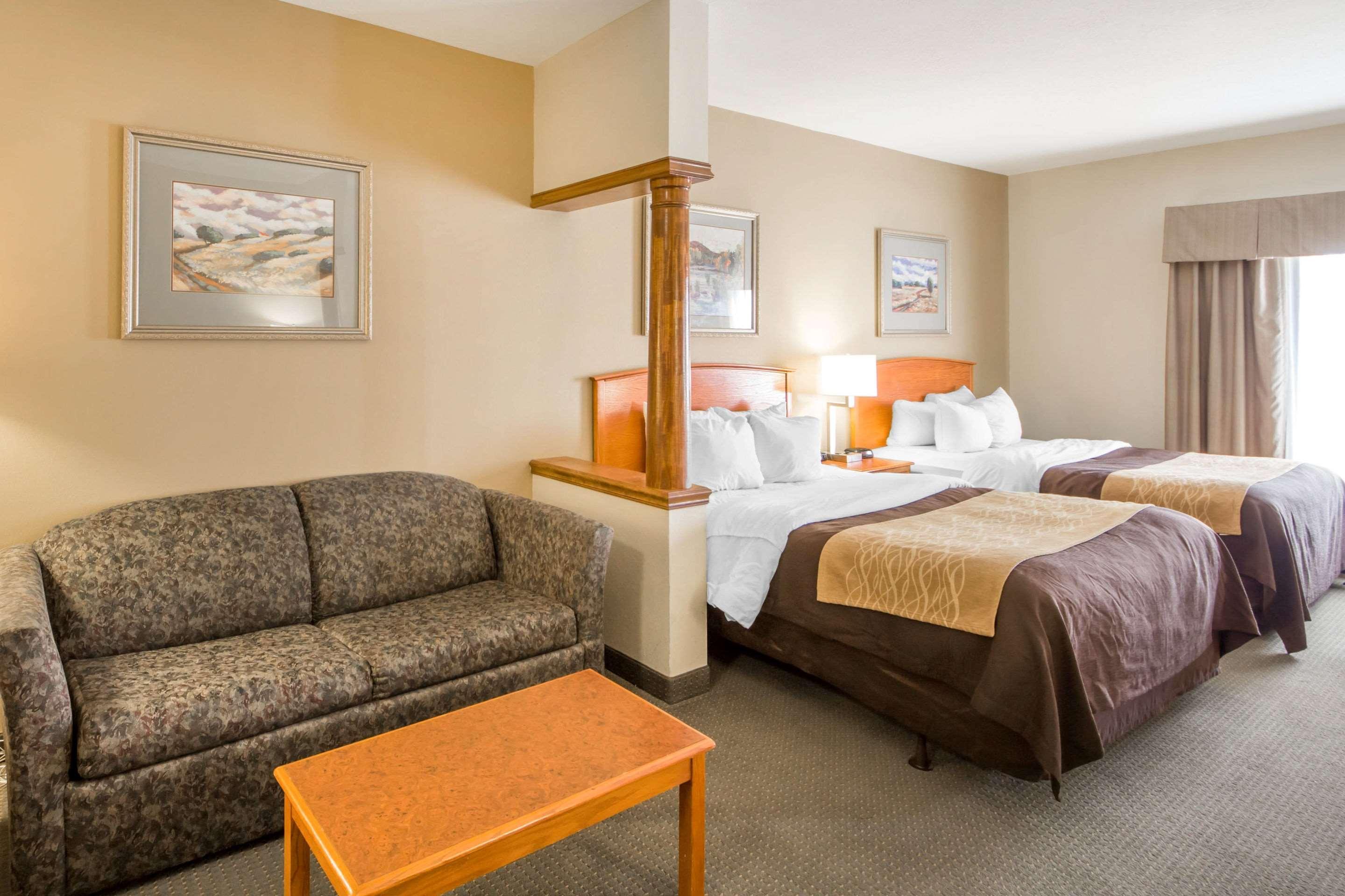 Quality Inn & Suites Midamerica Industrial Park Area Pryor Creek Экстерьер фото